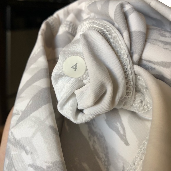 Lululemon Wunder Under Pant Hi-Rise Luxtreme White Tropical Fern Full Length 4 - Picture 7 of 12